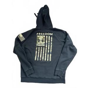 Under Armour Freedom Hoodie with American Flag Design Size Large